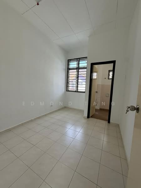 2-storey Terraced House for Sale in Taman Kempas Indah (Tebrau) - Edmond Tang - Interior - PropertyGuru.com.my
