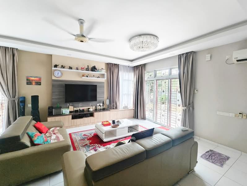 2-storey Terraced House for Sale in Setia Tropika (Johor Bahru) - Nelson Tan - Living Room - PropertyGuru.com.my