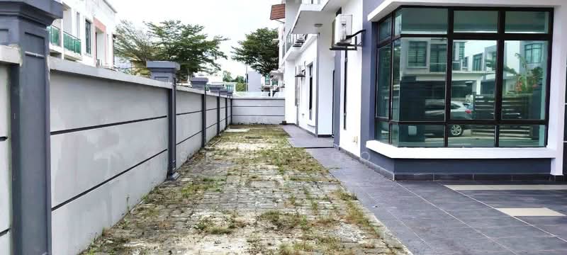 2-storey Terraced House for Sale in Taman Nusa Bestari (Iskandar Puteri (Nusajaya)) - Sky Khoo - Exterior - PropertyGuru.com.my