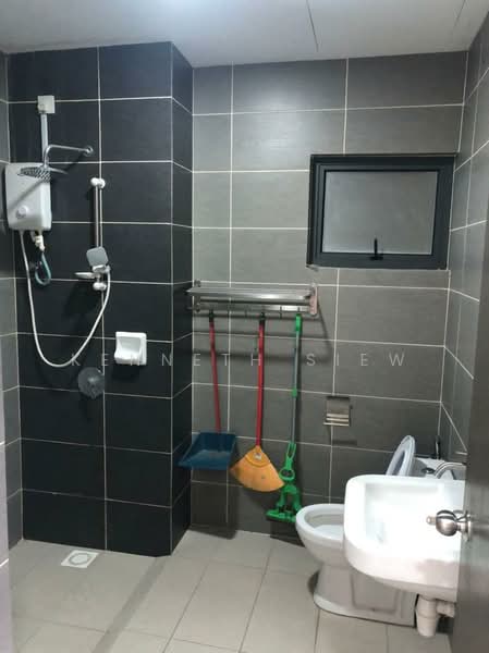 Condominium for Rent at The Henge - Kenneth Siew - Bathroom - PropertyGuru.com.my