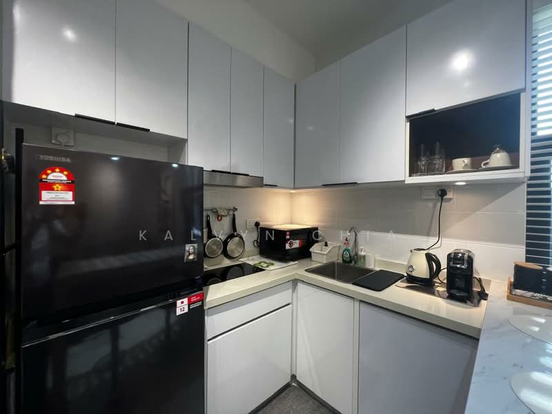 Servis Apartment untuk Disewa di Arte Mont Kiara - Kalvyn Chia - Kitchen - PropertyGuru.com.my