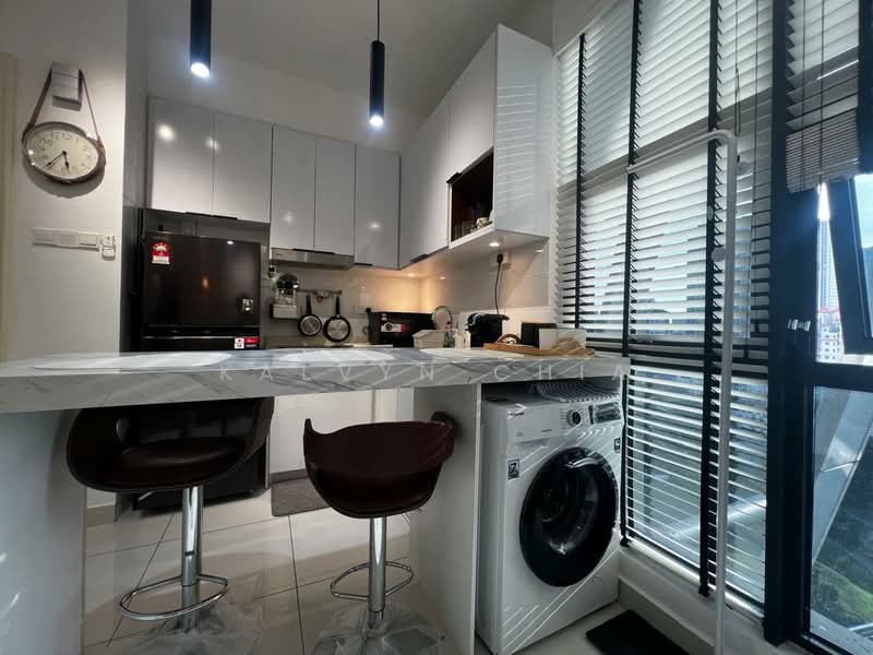 Servis Apartment untuk Disewa di Arte Mont Kiara - Kalvyn Chia - Kitchen - PropertyGuru.com.my