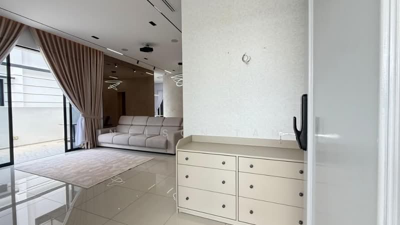 Cluster House for Sale in Taman Ekoflora (Johor Bahru) - Nelson Tan - Living Room - PropertyGuru.com.my