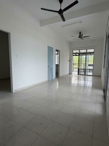 1-storey Terraced House for Rent in Pulai (Johor) - Daniel Tan - Living Room - PropertyGuru.com.my