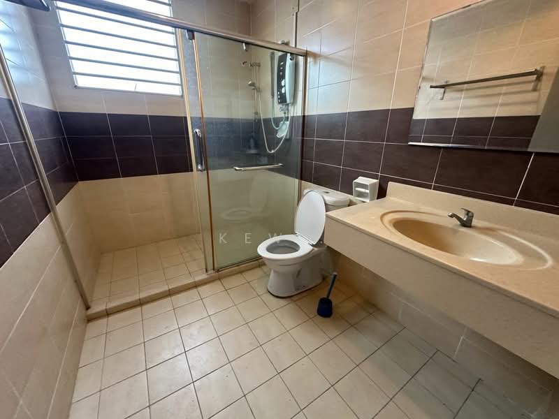 Terraced House for Sale in Bandar Sungai Long (Selangor) - Kew . - Bathroom - PropertyGuru.com.my