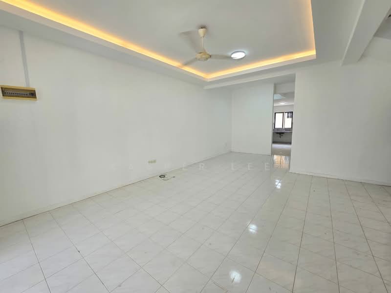 2-storey Terraced House for Sale in Pulai (Johor) - Kasper Lee - Living Room - PropertyGuru.com.my