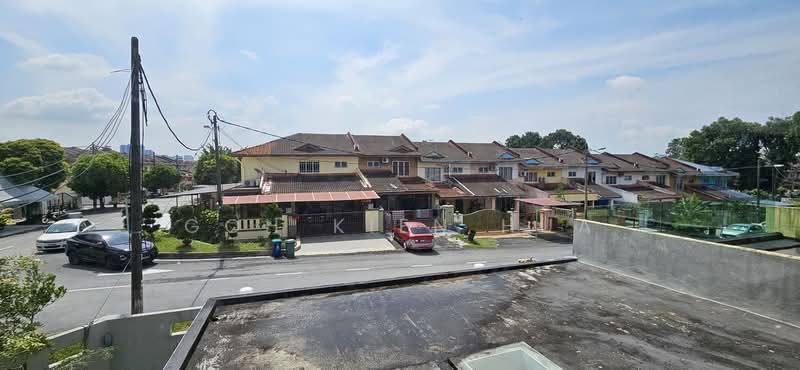 2-storey Terraced House for Sale in Taman Lestari Putra (Seri Kembangan) - Goh Kien Hua - Exterior - PropertyGuru.com.my