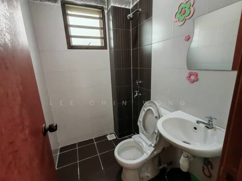 2-storey Terraced House for Sale in Kulai (Johor) - Lee Chin Wong - Bathroom - PropertyGuru.com.my
