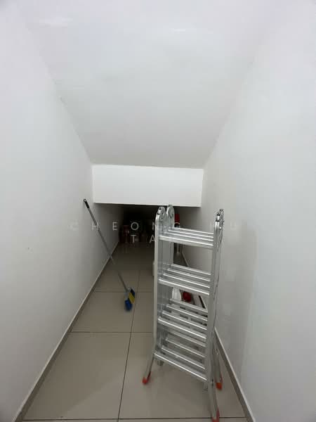 2-storey Terraced House for Rent in Bandar Sri Sendayan (Negeri Sembilan) - Cheong Hu Tan - Corridor - PropertyGuru.com.my