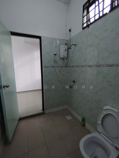 2-storey Terraced House for Rent in Masai (Johor) - Freda Wong - Bathroom - PropertyGuru.com.my