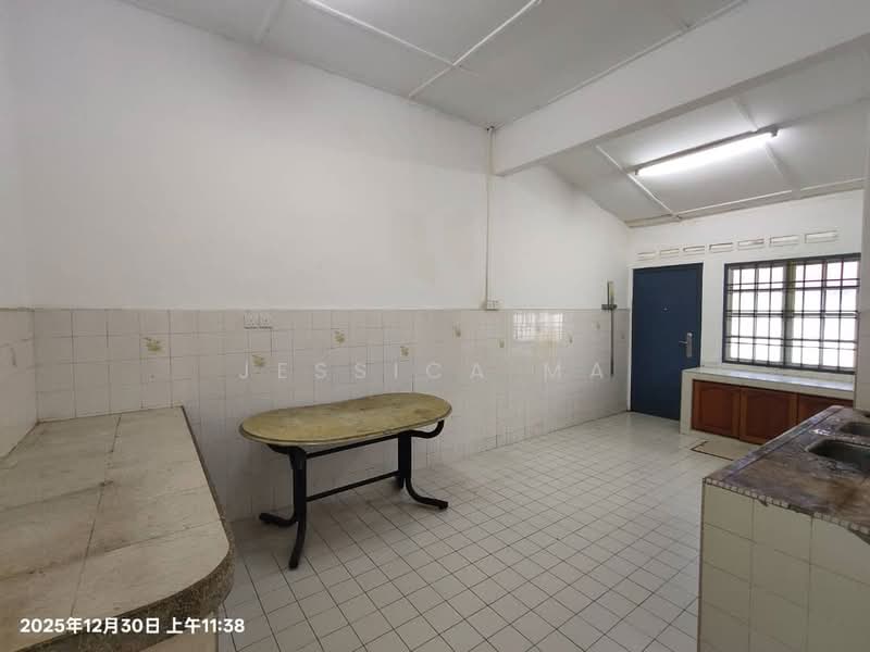 1-storey Terraced House for Rent in Taman Sentosa (Johor Bahru) - Jessica Ma - Kitchen - PropertyGuru.com.my
