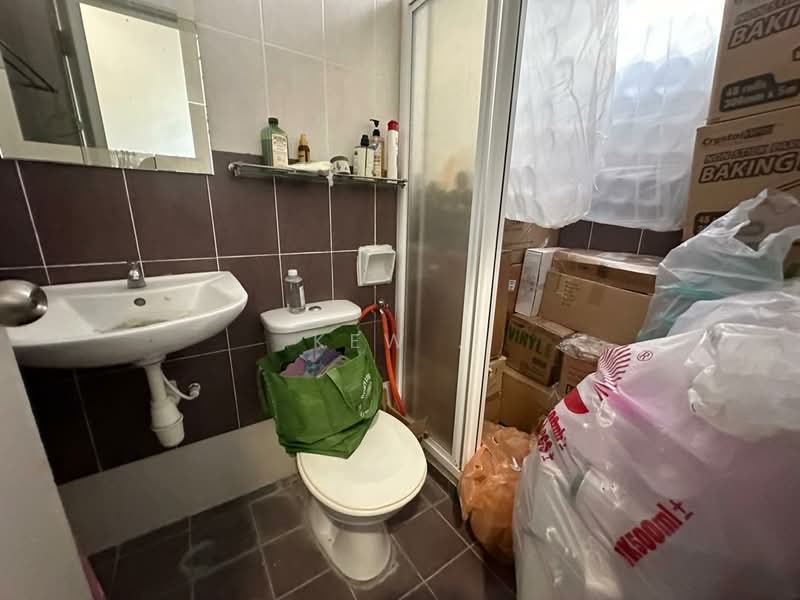 Terraced House for Sale in Bandar Sungai Long (Selangor) - Kew . - Bathroom - PropertyGuru.com.my