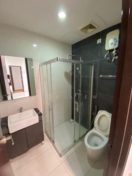 Royal Strand @ Country Garden Danga Bay untuk Untuk Disewa - RM 2,300 /bulan, Mac 2026 - Bathroom - PropertyGuru.com.my