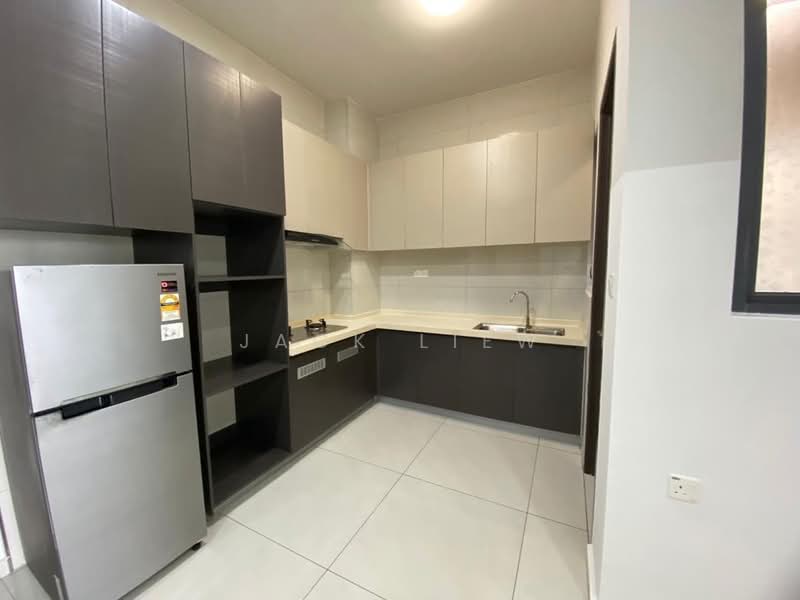 Royal Strand @ Country Garden Danga Bay untuk Untuk Disewa - RM 2,300 /bulan, Mac 2026 - Kitchen - PropertyGuru.com.my