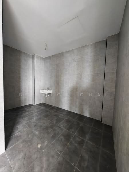 Factory for Rent in Eco Business Park 2 Senai (Senai) - Derrick Chai - Bathroom - PropertyGuru.com.my