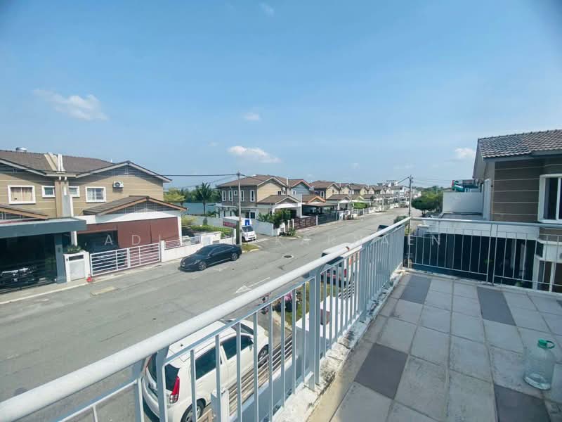 Semi-Detached House for Sale in Taman Desiran Bayu (Puchong) - Adi Zulkarnaen - PropertyGuru.com.my