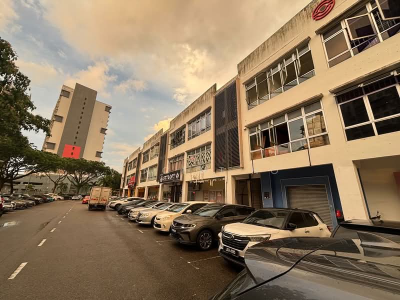 Shop for Rent in Taman Perindustrian Nusa Cemerlang (Iskandar Puteri (Nusajaya)) - Vincent Ho - Exterior - PropertyGuru.com.my