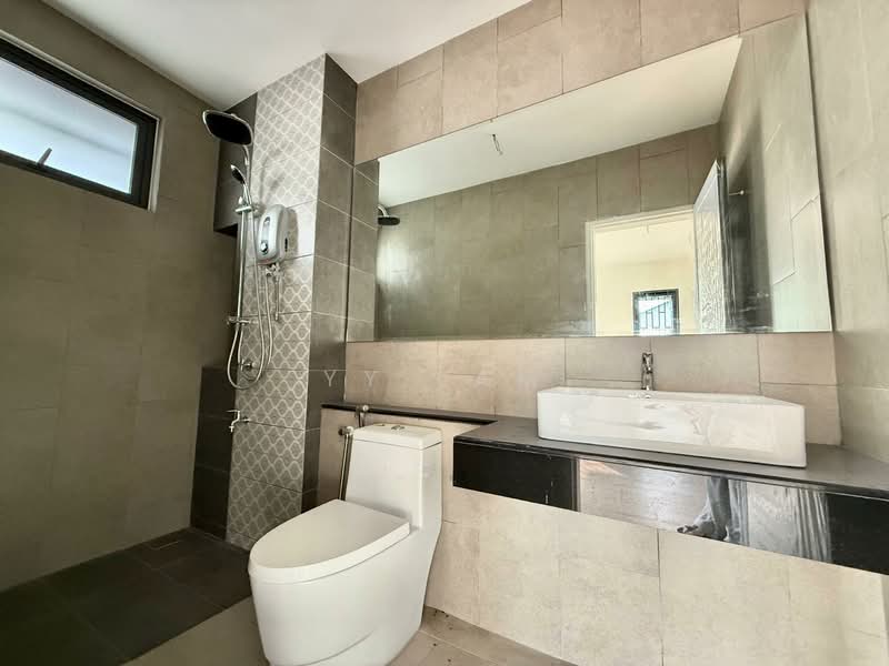 2-storey Terraced House for Sale in Shah Alam (Selangor) - YY Lam - Bathroom - PropertyGuru.com.my