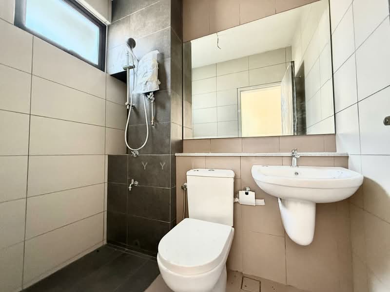 2-storey Terraced House for Sale in Shah Alam (Selangor) - YY Lam - Bathroom - PropertyGuru.com.my