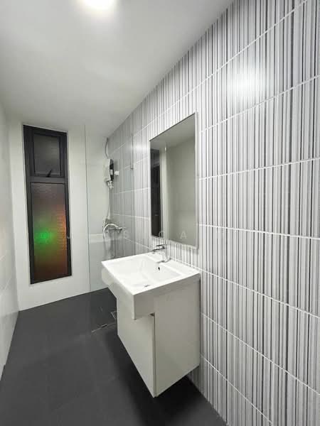 Service Residence for Rent at V@SUMMERPLACE - Jessica Ma - Bathroom - PropertyGuru.com.my