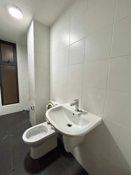 Service Residence for Rent at V@SUMMERPLACE - Jessica Ma - Bathroom - PropertyGuru.com.my