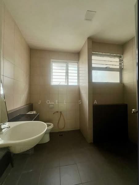 3-storey Terraced House for Sale in Klang (Selangor) - Joel Sia - Bathroom - PropertyGuru.com.my