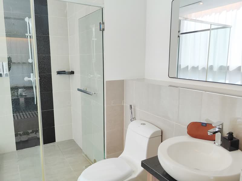 Service Residence for Sale at Bangsar Trade Centre (Pantai Plaza) - Boon Ee Giam - Bathroom - PropertyGuru.com.my