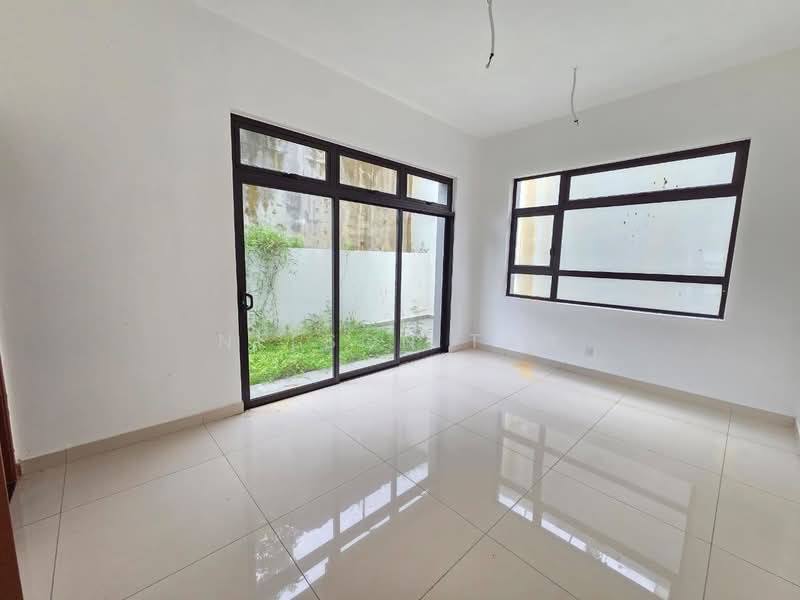 Semi-Detached House for Sale in Tampoi (Johor) - Nelson Tan - PropertyGuru.com.my