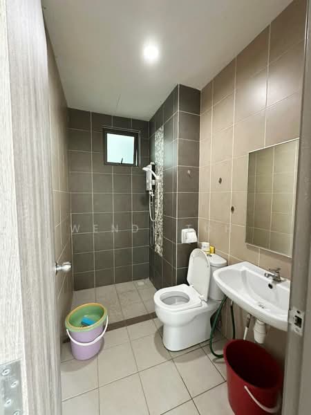 Kondominium untuk Dijual di Tree Sparina - Wendy Toh - Bathroom - PropertyGuru.com.my