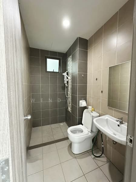 Kondominium untuk Dijual di Tree Sparina - Wendy Toh - Bathroom - PropertyGuru.com.my