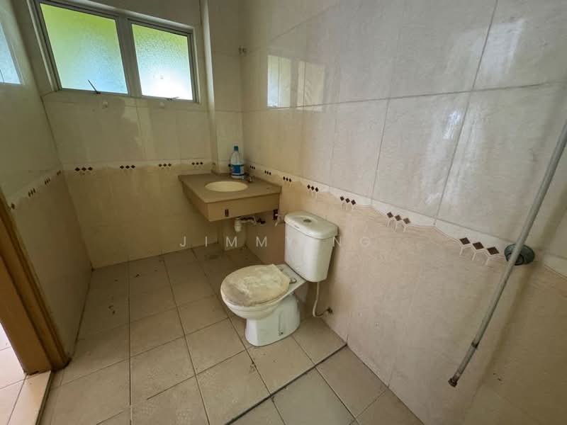 Semi-Detached House for Sale in Taman Minang Ria (Cheras) - Jimmy Ng - Bathroom - PropertyGuru.com.my