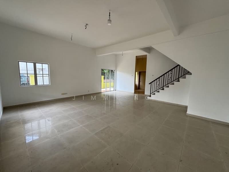 Semi-Detached House for Sale in Taman Minang Ria (Cheras) - Jimmy Ng - Living Room - PropertyGuru.com.my
