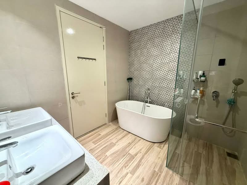 Service Residence for Rent at Hampton Damansara - Bowie Liao - Bathroom - PropertyGuru.com.my