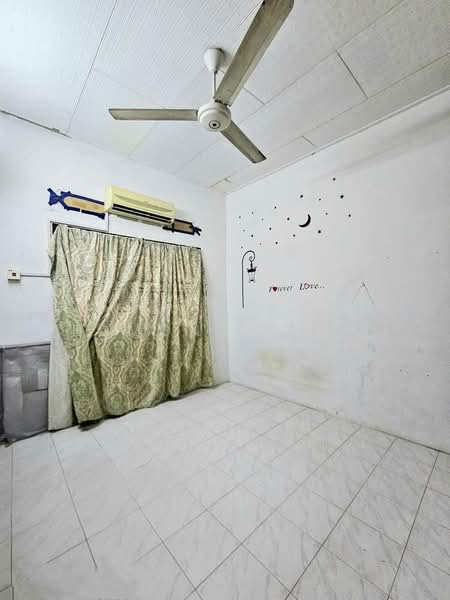 1-storey Terraced House for Sale in Taman Dato Penggawa Barat (Tampoi) - Edmond Tang - Interior - PropertyGuru.com.my