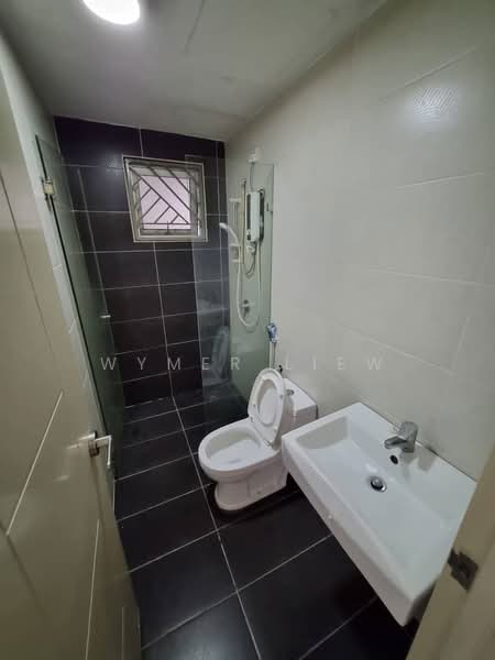 Kondominium untuk Dijual di Anyaman Residence - Wymer Liew - Bathroom - PropertyGuru.com.my