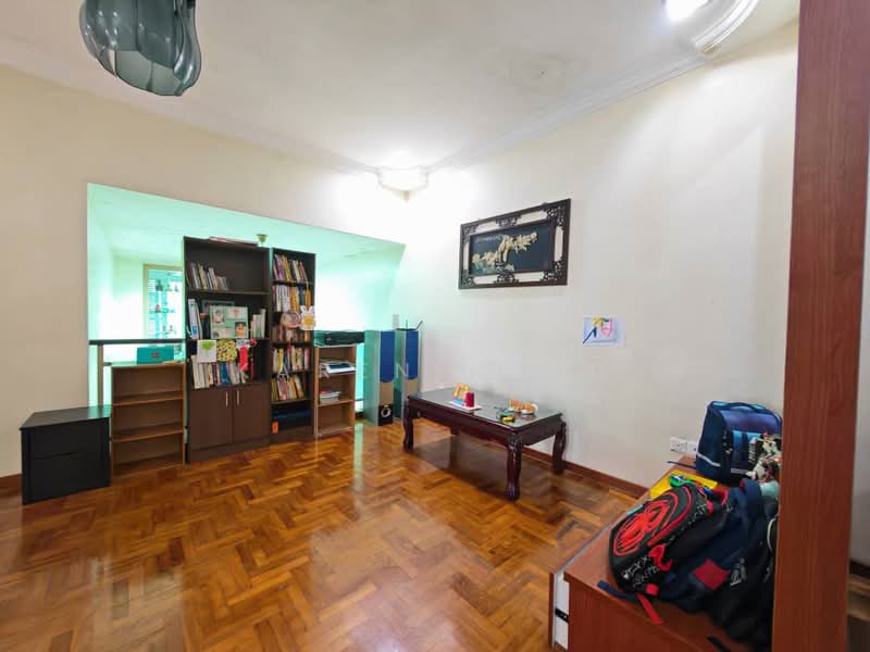 Semi-Detached House for Sale in Johor Bahru (Johor) - Karen Heng - Study - PropertyGuru.com.my