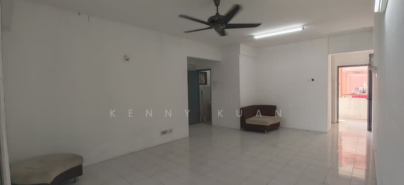 Apartment for Sale at Pangsapuri Sri Bandar - Kenny Kuan - Living Room - PropertyGuru.com.my