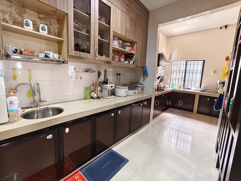 Kulai untuk Untuk Dijual - RM 900,000, Mac 2026 - Kitchen - PropertyGuru.com.my
