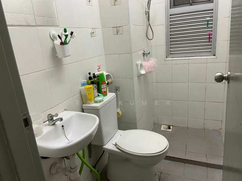 Condominium for Sale at Residensi Kerinchi - Prem Kumar - Bathroom - PropertyGuru.com.my
