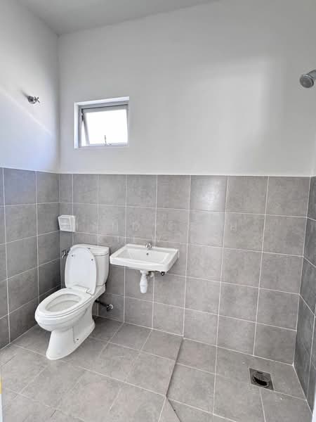 Pasir Gudang Taman Bestari Perdana Double Storey untuk Untuk Dijual - RM 560,000, Mac 2026 - Bathroom - PropertyGuru.com.my