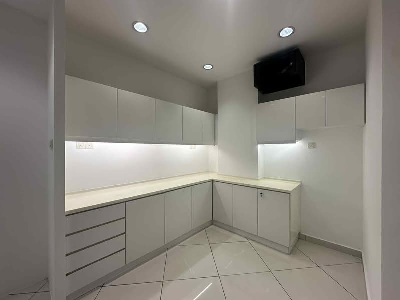 Shop / Office for Rent in Seksyen 7 (Petaling Jaya) - Yang . - PropertyGuru.com.my