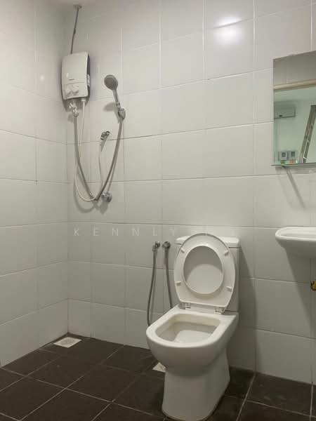 Servis Apartment untuk Disewa di Pacific Place - Kennly Ho - Bathroom - PropertyGuru.com.my