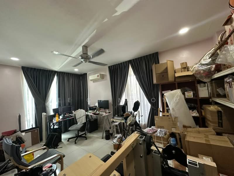 Cluster House for Sale in Taman Sutera Utama (Skudai) - Lee Chin Wong - Study - PropertyGuru.com.my
