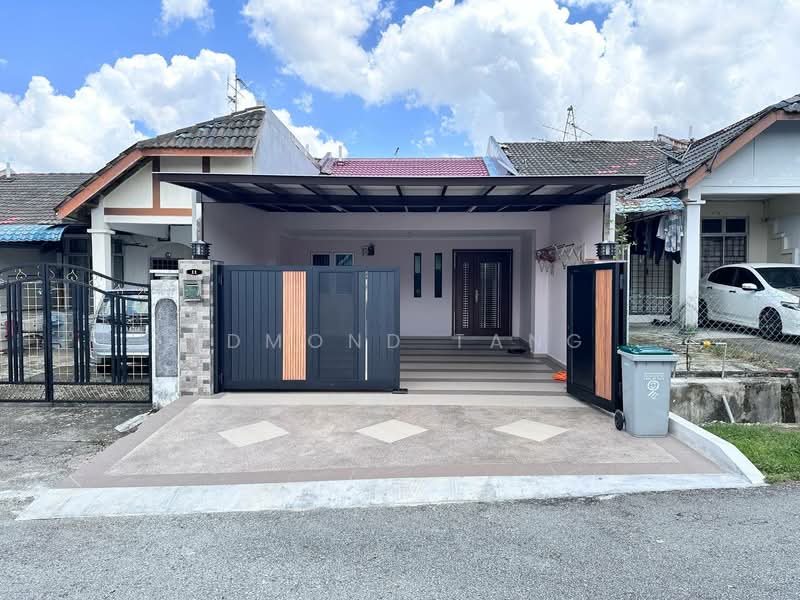 1-storey Terraced House for Sale in Taman Universiti (Skudai) - Edmond Tang - Exterior - PropertyGuru.com.my