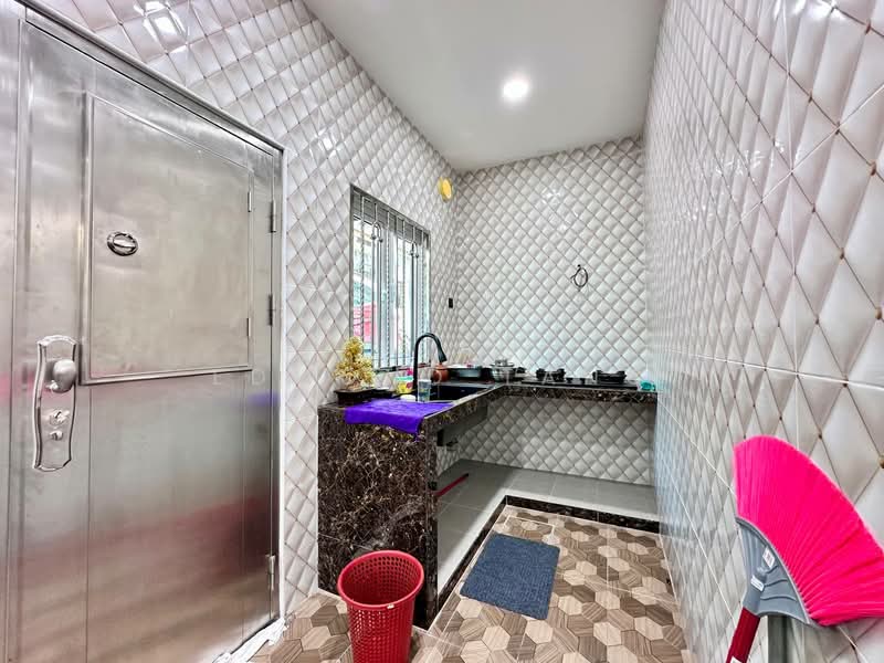 1-storey Terraced House for Sale in Taman Universiti (Skudai) - Edmond Tang - Kitchen - PropertyGuru.com.my
