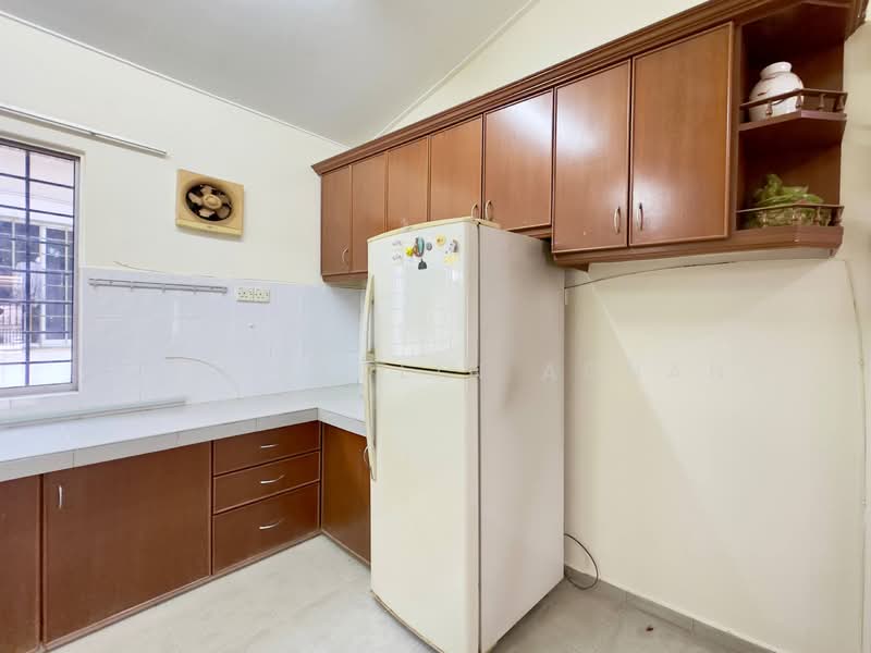 Double Storey Terrace Taman Subang Indah Renovated & Extended untuk Untuk Dijual - RM 648,000, Mac 2026 - Kitchen - PropertyGuru.com.my