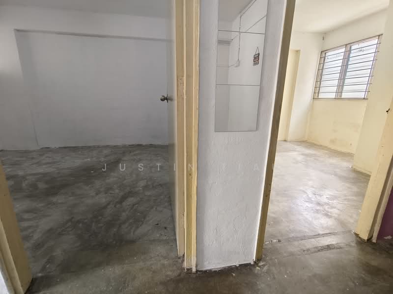 Flat for Rent at Perumahan Awam Sri Perak - Justin Tiau - Interior - PropertyGuru.com.my