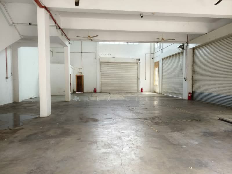 Warehouse for Rent in Puchong (Selangor) - Alex Lee - Interior - PropertyGuru.com.my