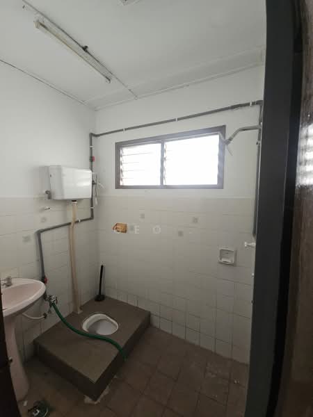 Jalan Tiong 10, Puchong Jaya, BANDAR PUCHONG JAYA, Puchong, Selangor untuk Untuk Disewa - RM 1,500 /bulan, Mac 2026 - Bathroom - PropertyGuru.com.my
