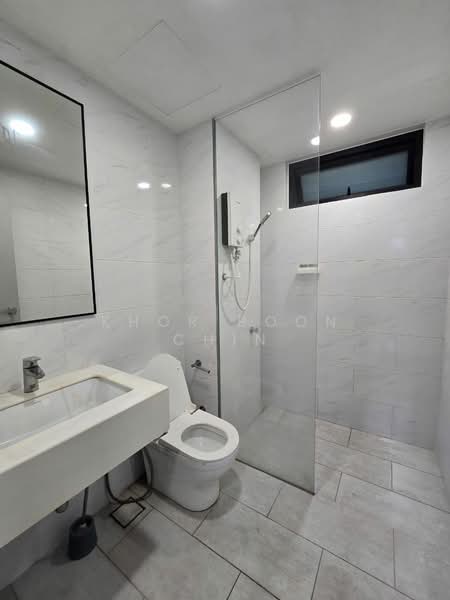 Vertu Resort untuk Untuk Disewa - RM 1,900 /bulan, Mac 2026 - Bathroom - PropertyGuru.com.my